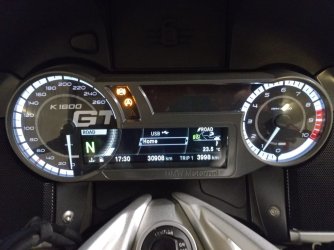K1600 cruscotto.jpg